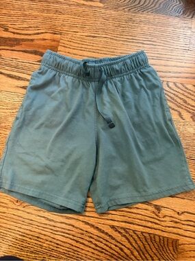 Cat & Jack boys Drawstring Athletic Shorts in olive Green